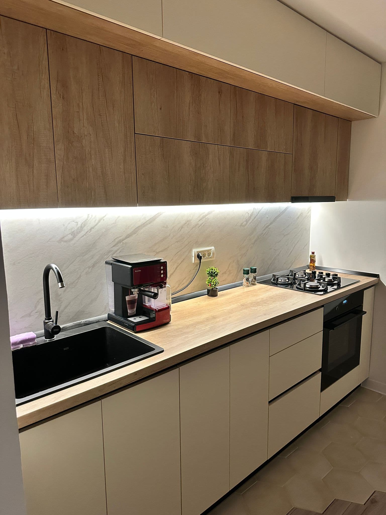 Bucătărie modernă VioMob