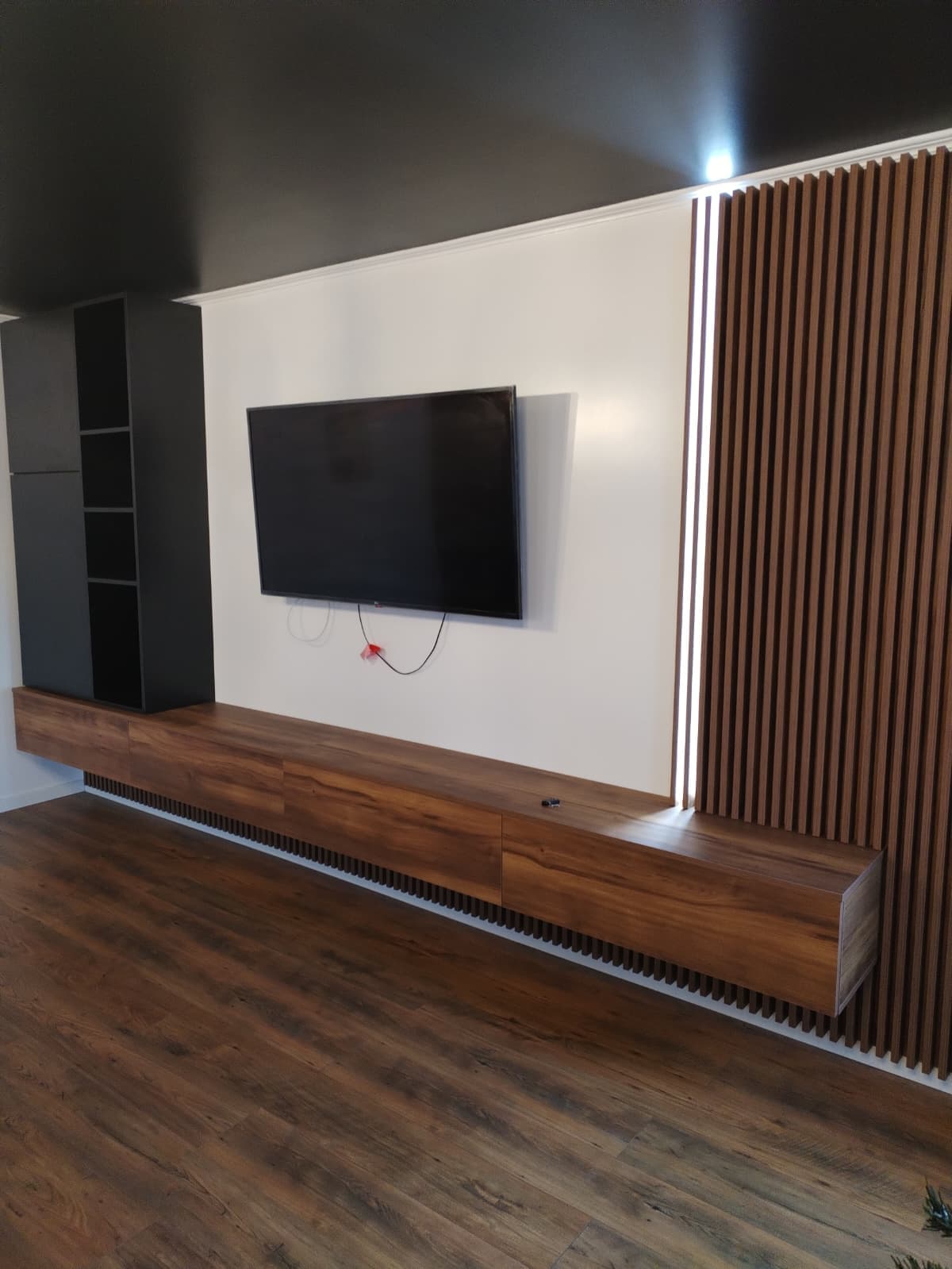 Living Elegant - Minimalist